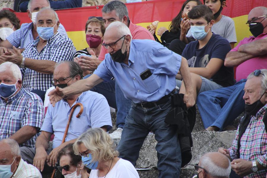 Corrida de toros, con Pablo Donat, Ruiz Muñoz y Víctor Hernández. Bocairent