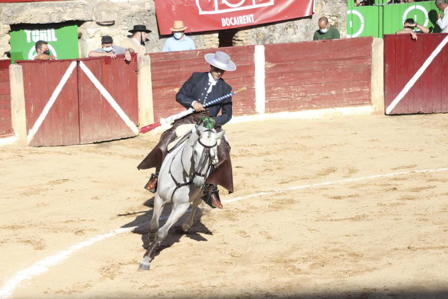 Corrida de toros, con Pablo Donat, Ruiz Muñoz y Víctor Hernández. Bocairent