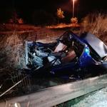 Un muerto y dos heridos al colisionar dos vehículos en Ontinyent