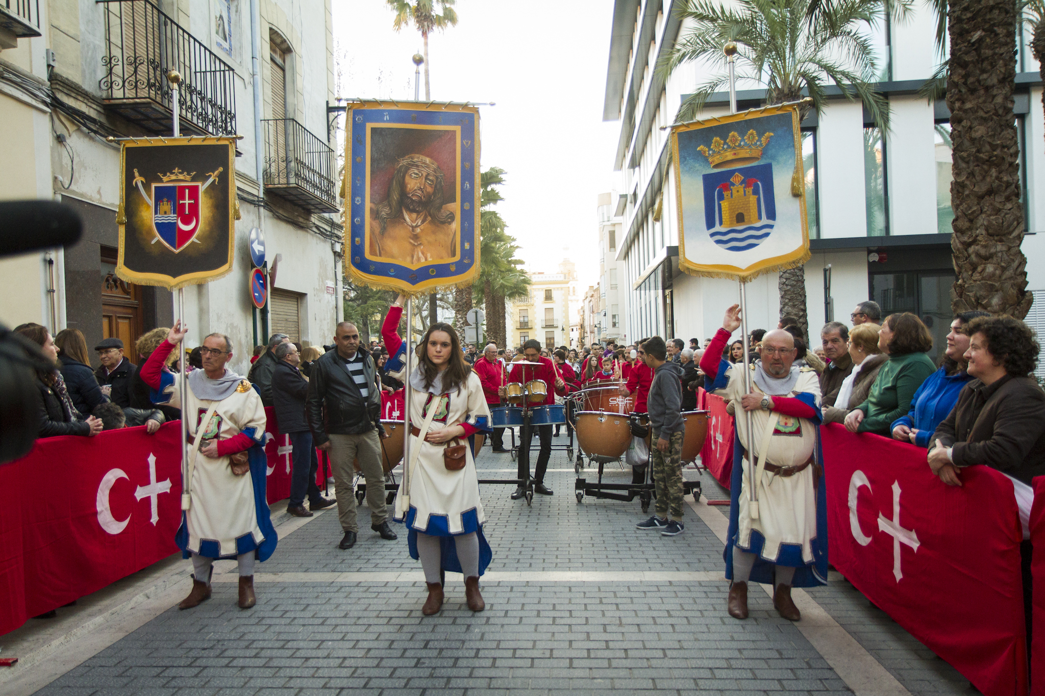 Desfilada del Mig Any Moros i Cristians Ontinyent