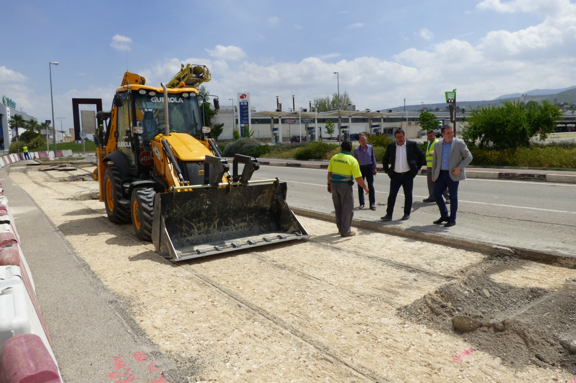 Obres en l'avinguda del Tèxtil d'Ontinyent