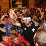 Els ontinyentins abarroten la plaça de la Concepció per a rebre a l'equip