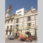 Comença el muntatge del castell de Festes en la plaça Major