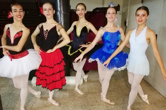 Alumnes d’Ópera guanyen premis i beques en dos concursos de dansa