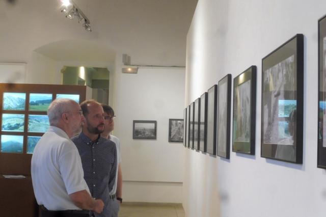 El MAOVA inaugura l'exposició “els Peregrins de Les Useres” 