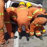 Muere un joven de 22 años tras caer con su coche por un terraplén