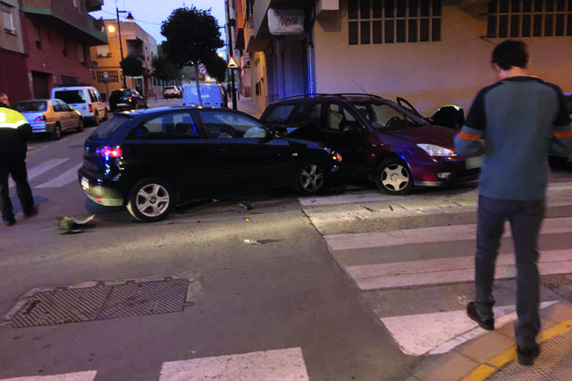 Accidente en el cruce entre Casiano Fita y Padre Fullana
