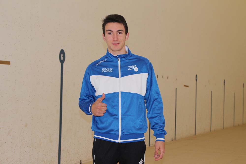 Iván Esparza