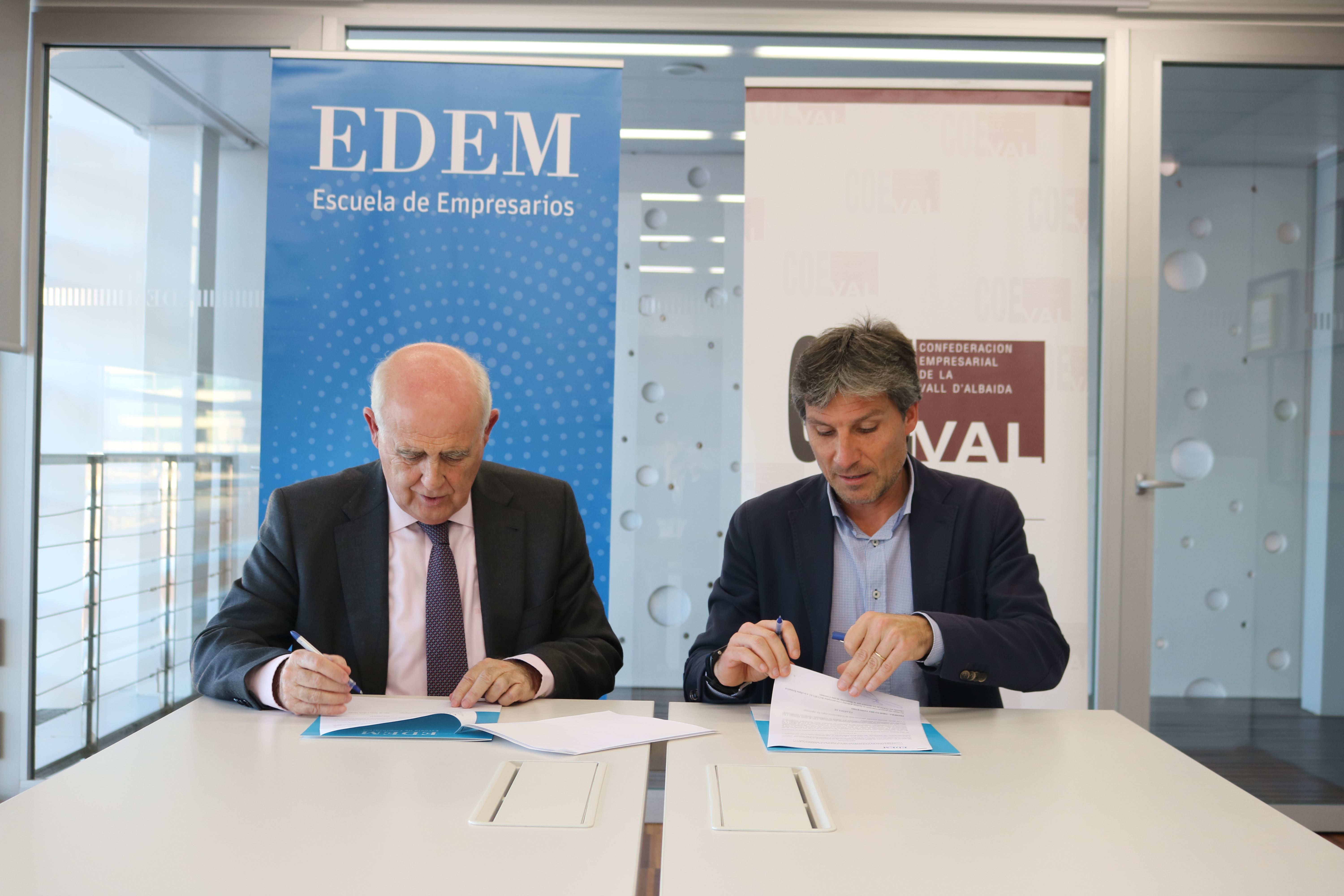 Antonio Noblejas (EDEM) i Javier Cabedo (COEVAL)