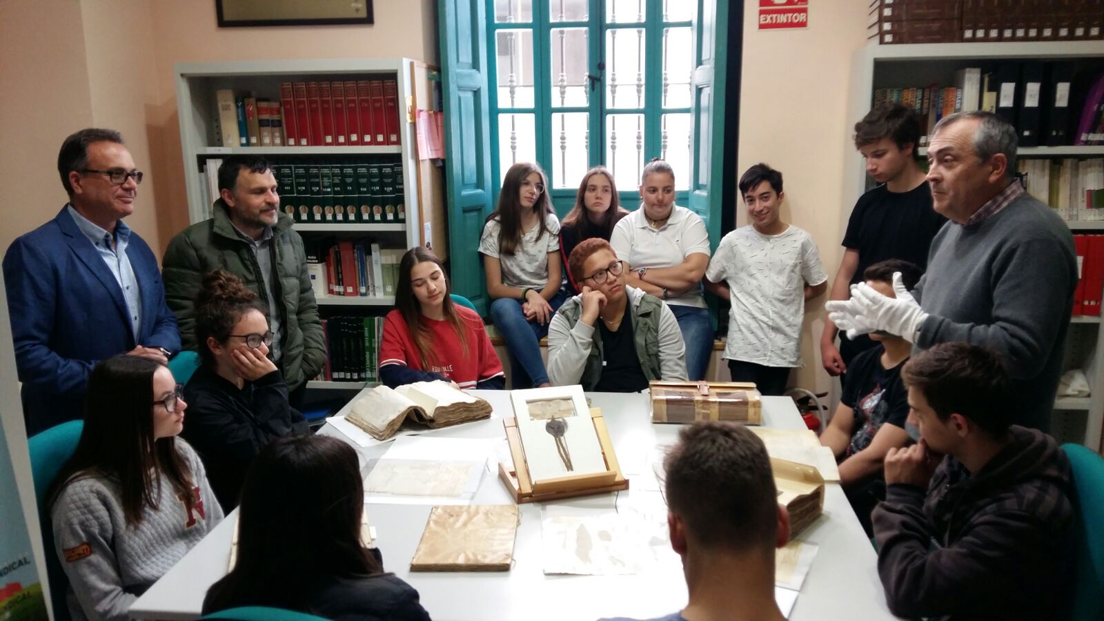 Jornada de portes obertes a l'arxiu municipal d'Ontinyent