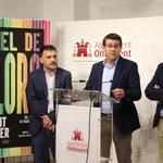 “Ontinyent al carrer” decorarà el carrer Martínez Valls amb un cel de 15.000 tires tèxtils de colors