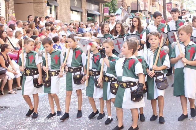 L'Entrada Infantil ompli d'il·lusió Ontinyent