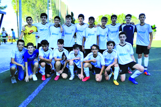 Debut y victoria histórica para el cadete del CF El Clariano