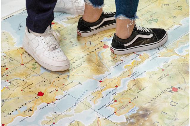Pureza de María, de Ontinyent, primer centro de España que trabaja a través de mapas cartográficos la orientación laboral de sus alumnos de 4º de ESO