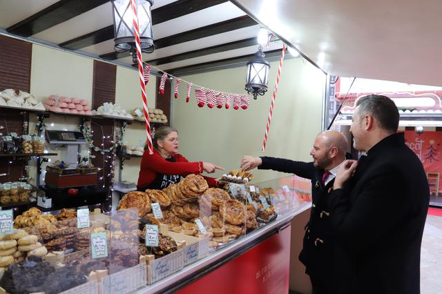 La Diputació abre su mercado navideño junto a la plaza de toros