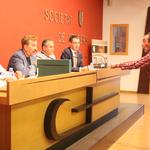 La asamblea del Ontinyent busca nuevas fórmulas para la continuidad del club
