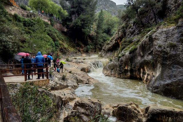 El Pou Clar atrau a centenars de visitants