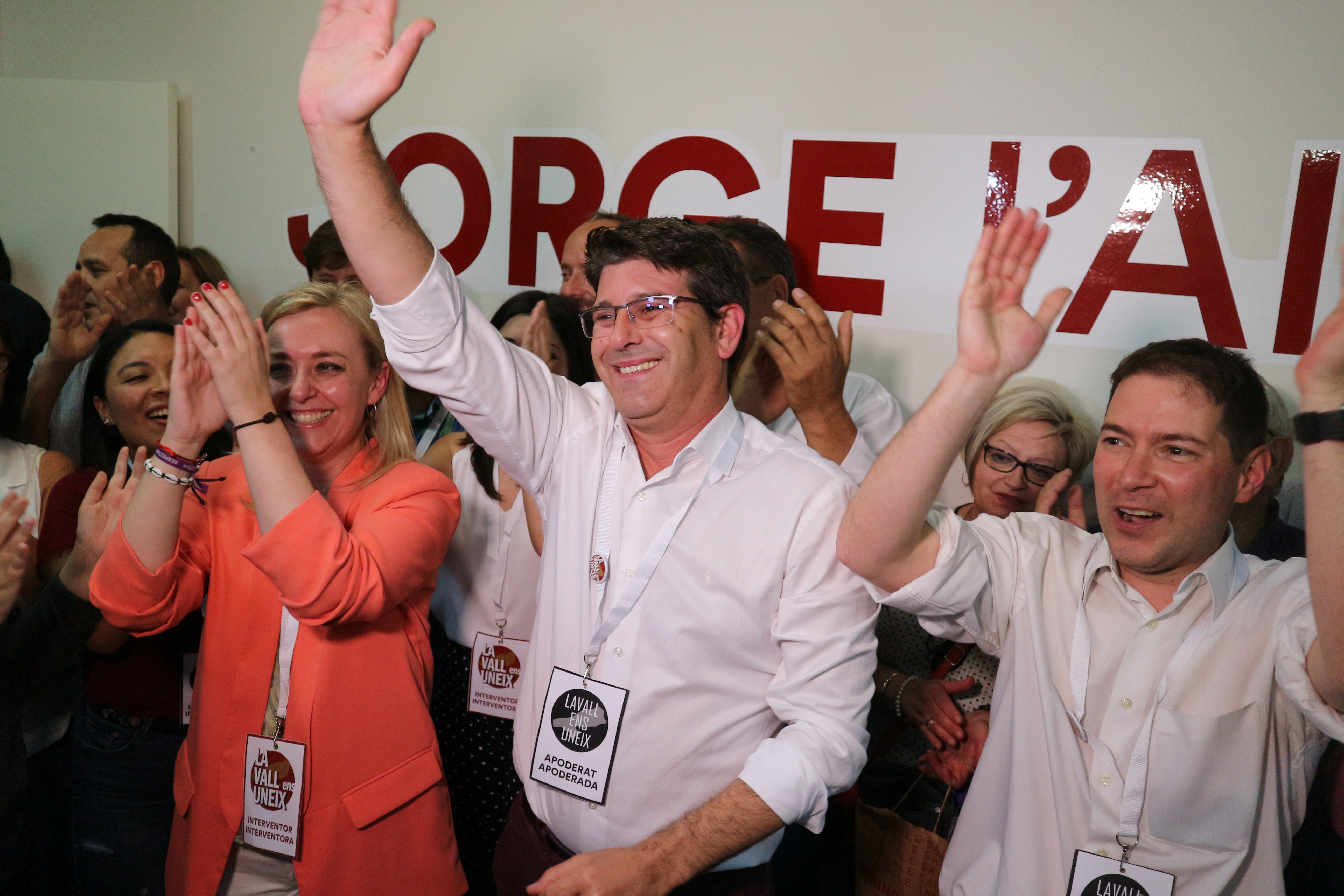 Natalia Enguix, Jorge Rodríguez i Joan Sanchis celebren la victòria