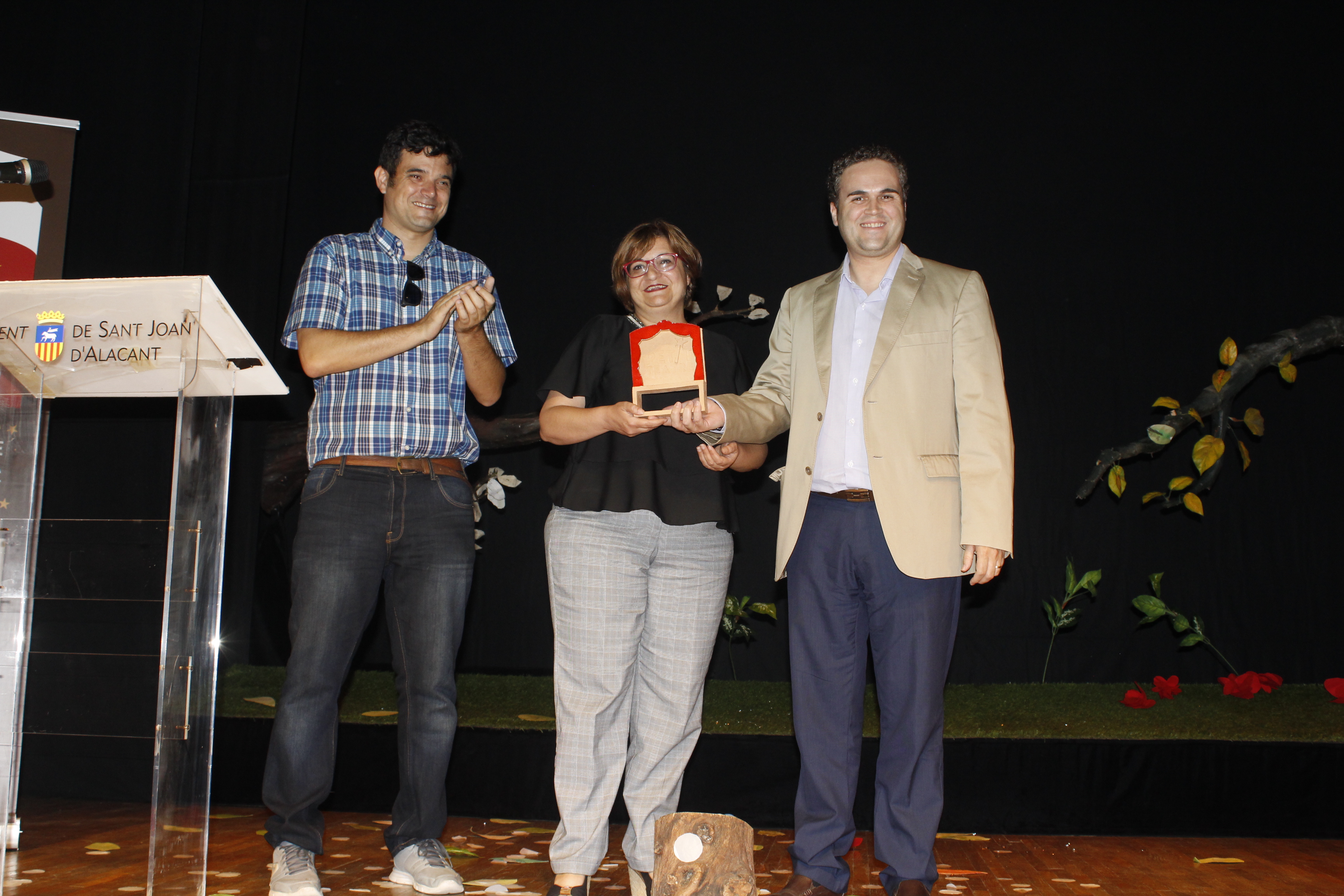 Els alcaldes de Sant Joan i Albaida i la directora del MITA