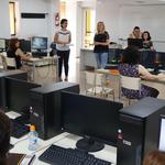 Dones d’Ontinyent es formen en competències digitals
