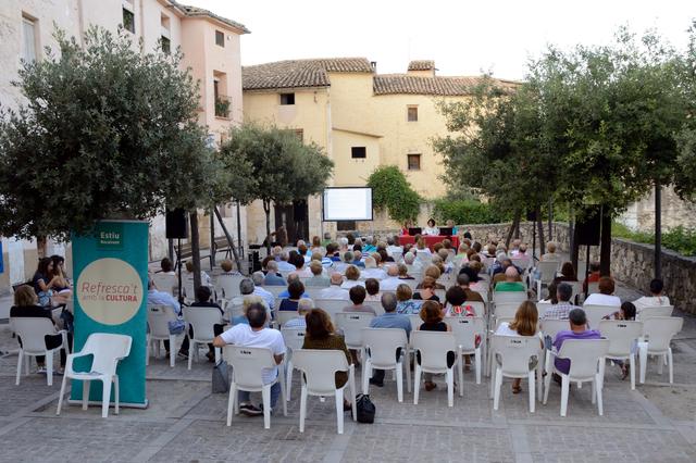 Medio ambiente, historia y salud, en "Xarrades a la freca" de Bocairent