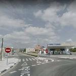 Un herido tras caerle una cabina de camión encima en L’Olleria