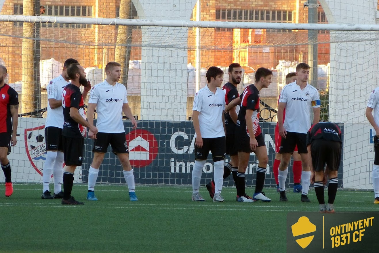 El Ontinyent 1931 superó por 2-0 al rival de esta jornada del CD Ontinyent