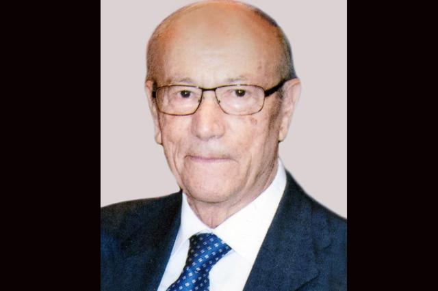 La Setmana Santa ontinyentina despedix a Vicente Benavent Reig