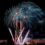 Un espectáculo pirotécnico rinde homenaje en las fiestas de la Purísima en Ontinyent