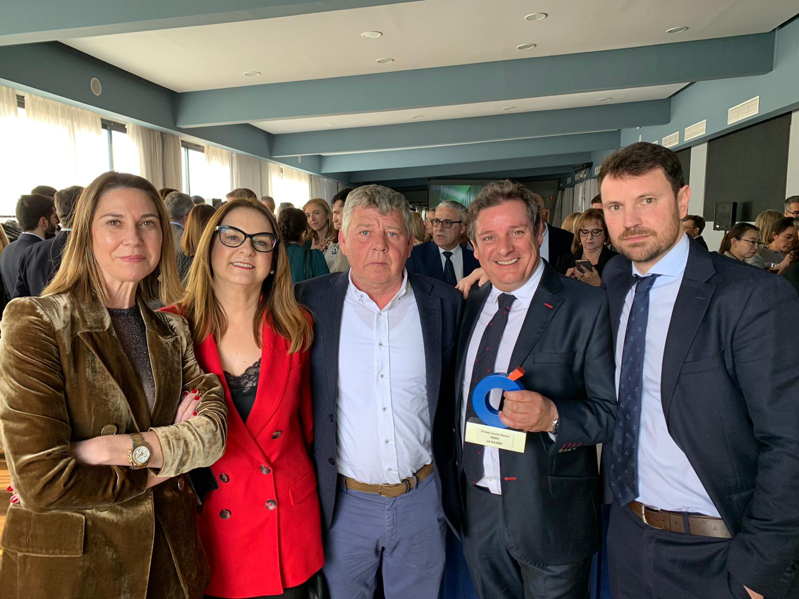 Representants de Babidu en l'entrega de premis
