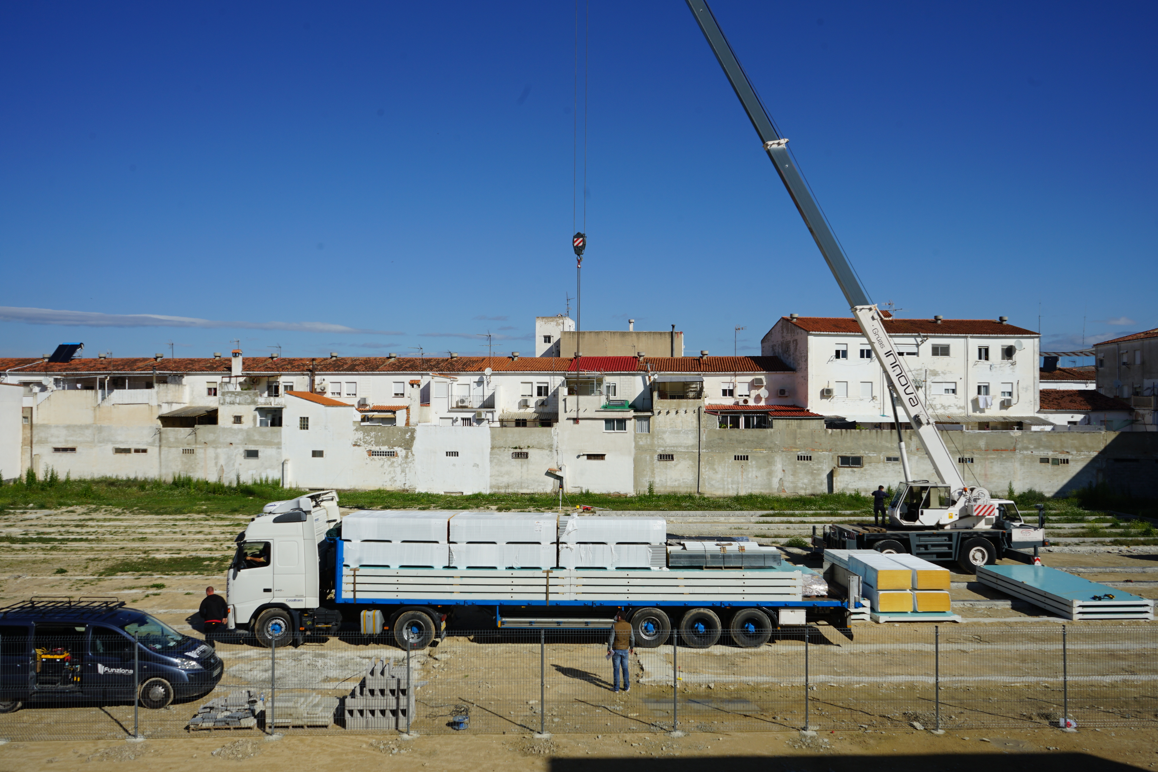 Imagen de las obras del aulario temporal