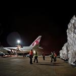 El 9º vuelo llega a la Comunitat con 53,4 toneladas de material sanitario 