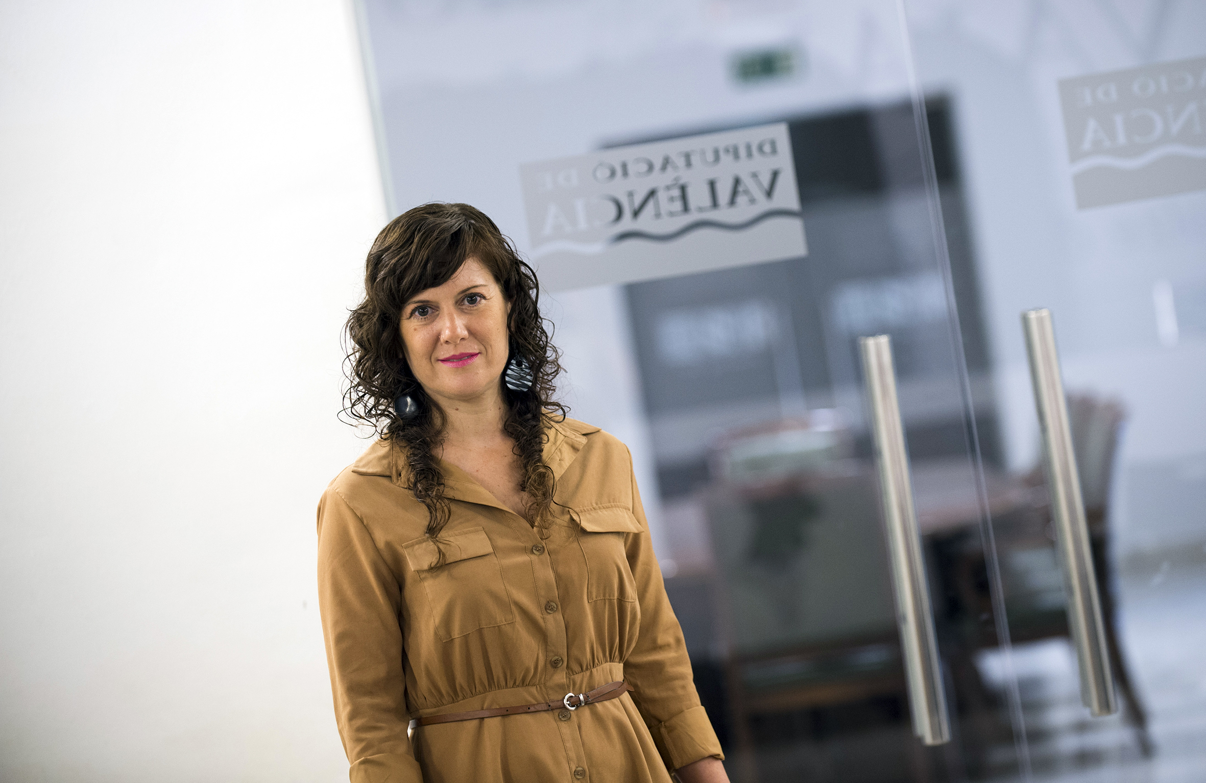 L'àrea de Modernització i Informàtica encapçalada per la diputada Mentxu Balaguer continua apostant per l'administració electrònica i l'agilitació dels processos, al mateix temps que s'incrementa la protecció davant la COVID-19
