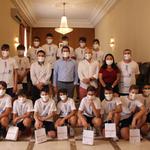 Recepción en el Ayuntamiento al Infantil del CF Clariano