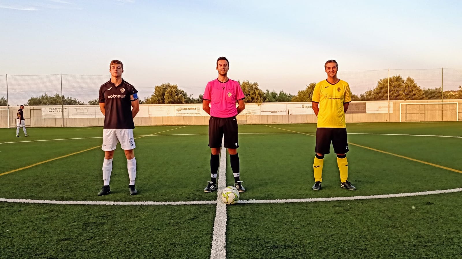 Foto de los capitanes
