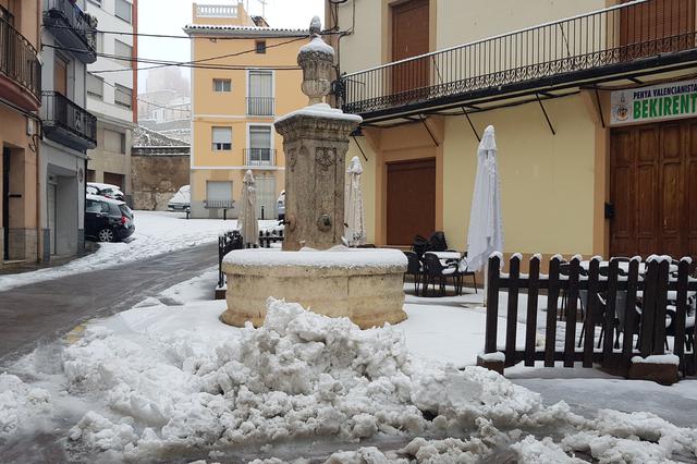 Bocairent, cubierto de blanco