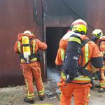 Muere un hombre en un incendio en una nave abandonada en Aielo de  Malferit