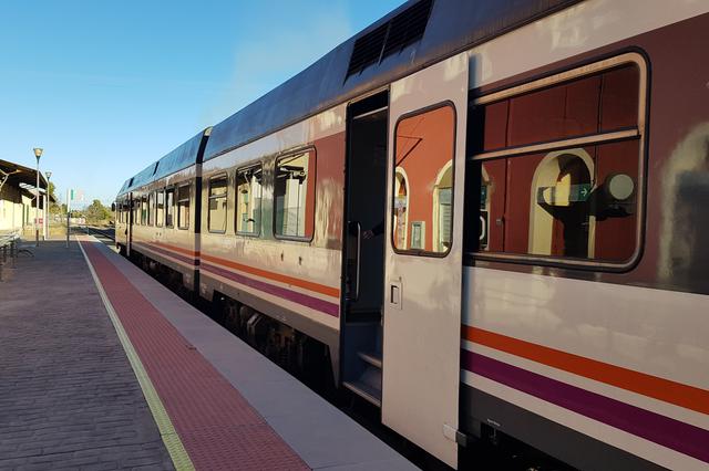 La línia València-Ontinyent-Alcoi, inutilitzada?