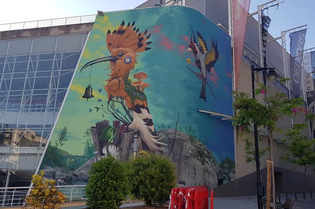 Ontinyent inaugura el mural de “Dulk” amb música i un audiovisual