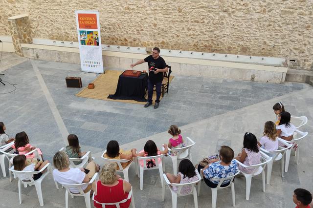 Los “Contes a la fresca” vuelven a las plazas y calles de la comarca 