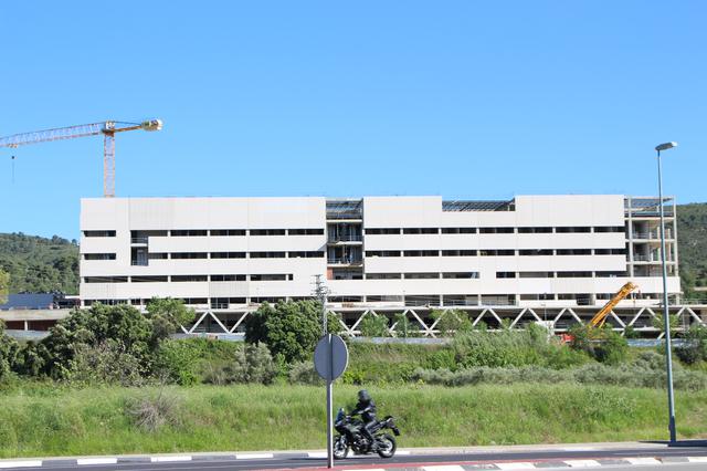 Ontinyent inverteix 272.000 € en la línia elèctrica del nou hospital