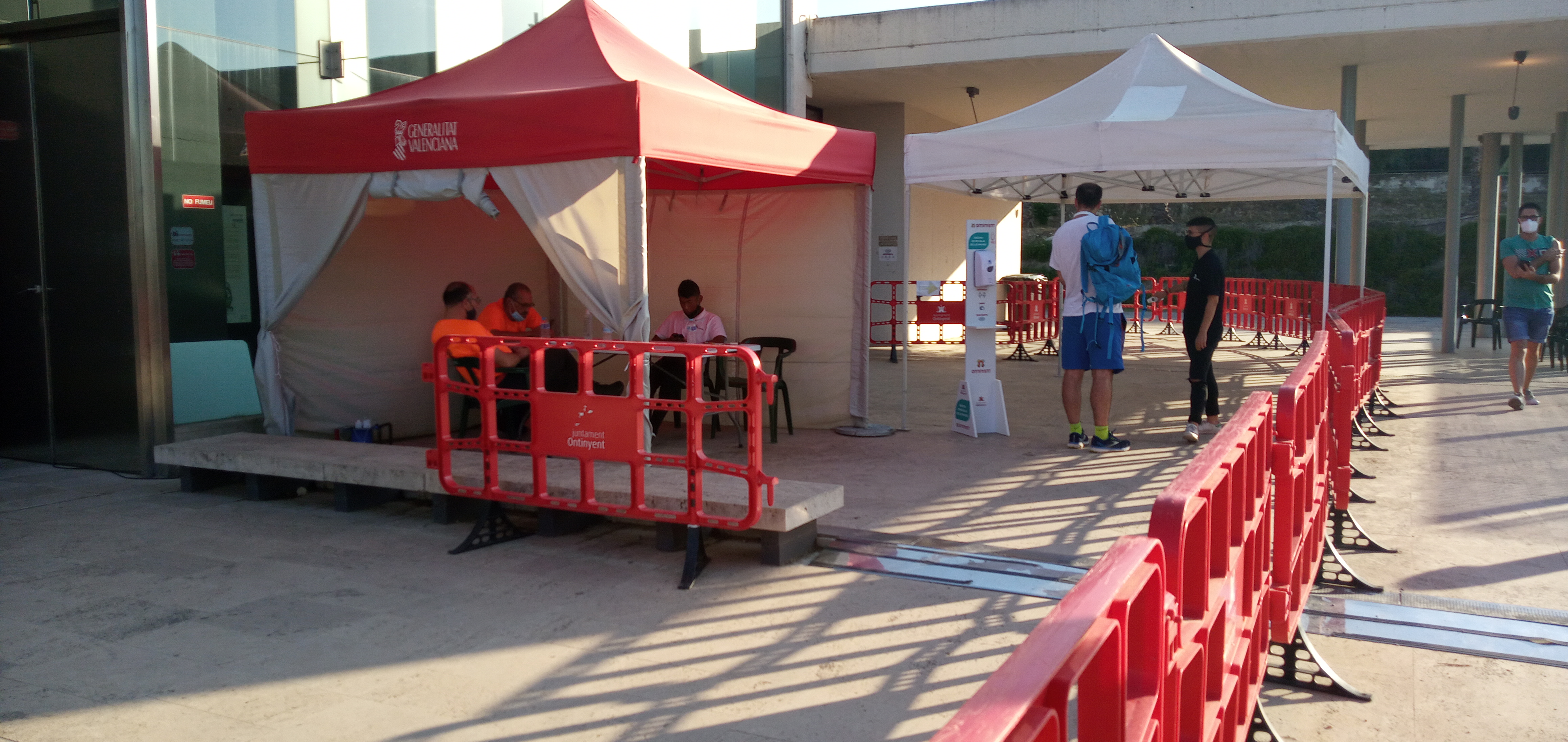 Vacunació a la Sala Gomis. Foto: arxiu