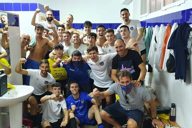 El CD Ontinyent se lleva un partido de locura