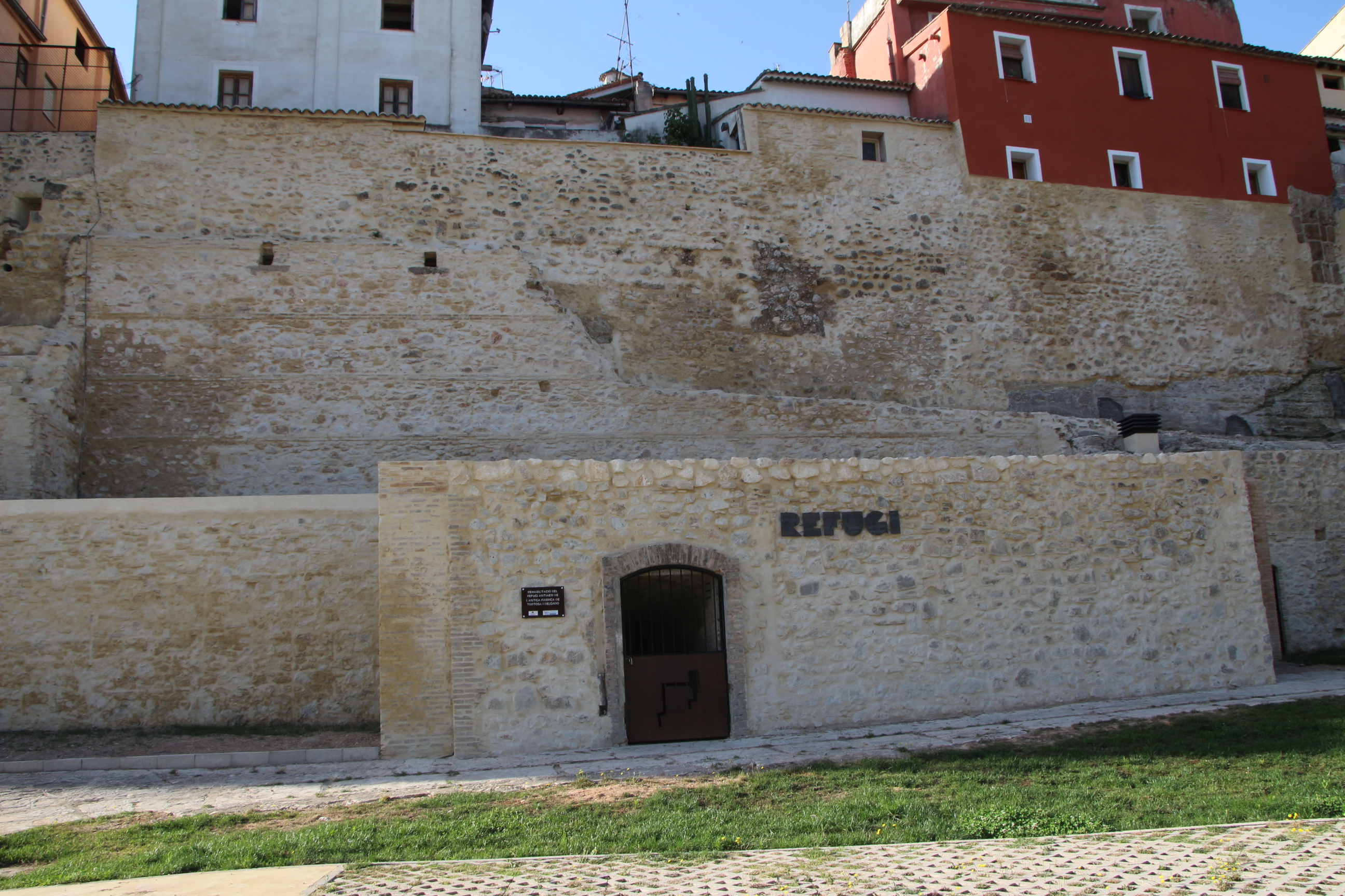 Refugi de Tortosa y Delgado. Ontinyent