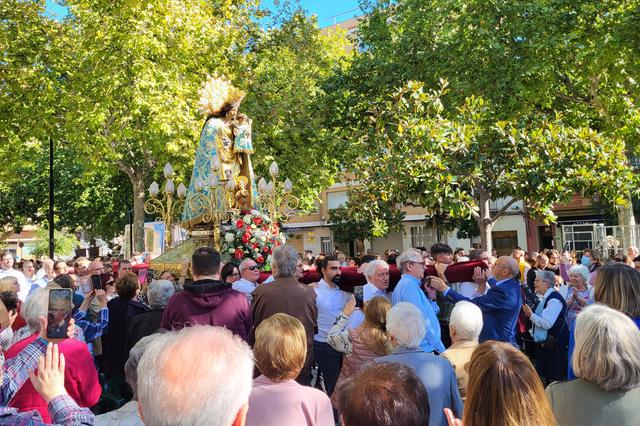 Emotiva visita de la Mare de Déu dels Desemparats a Ontinyent