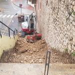 Accident entre dos cotxes en l'encreuament de l'avinguda Albaida