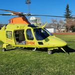 Traslladen a un jove en helicòpter 