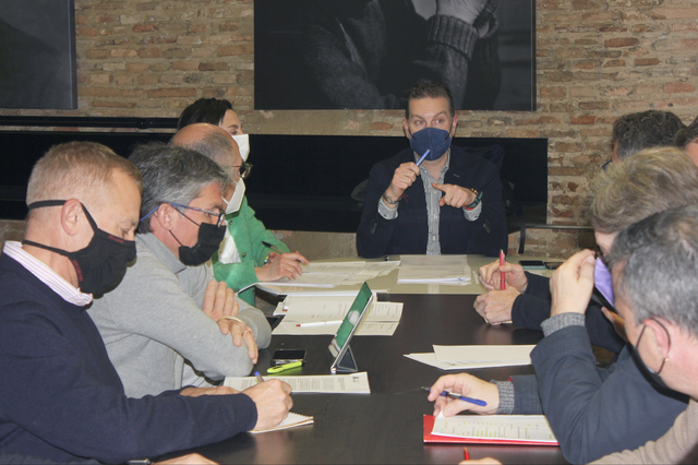 Ontinyent regula l’atorgament d’ajudes a entitats socioeconòmiques per concurrència competitiva