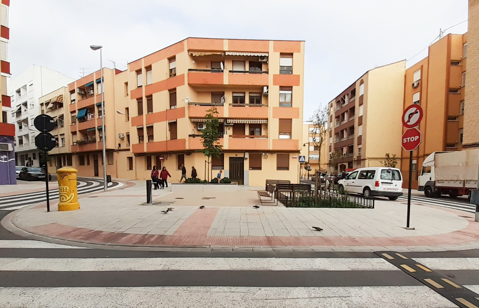 Plaza Amparo López Boluda