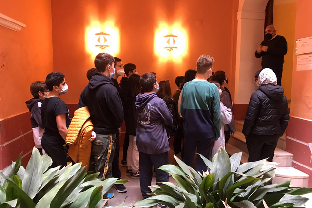 Los alumnos del IES Jaume I visitan la Casa Velázquez y reciben a Jazzwoman